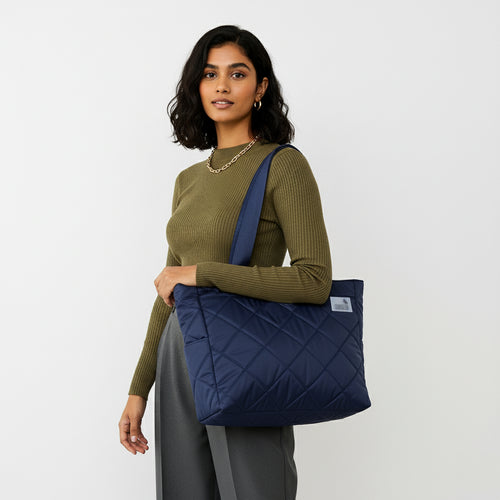 THE AURA - NAVY  QUILTED TOTE BAG